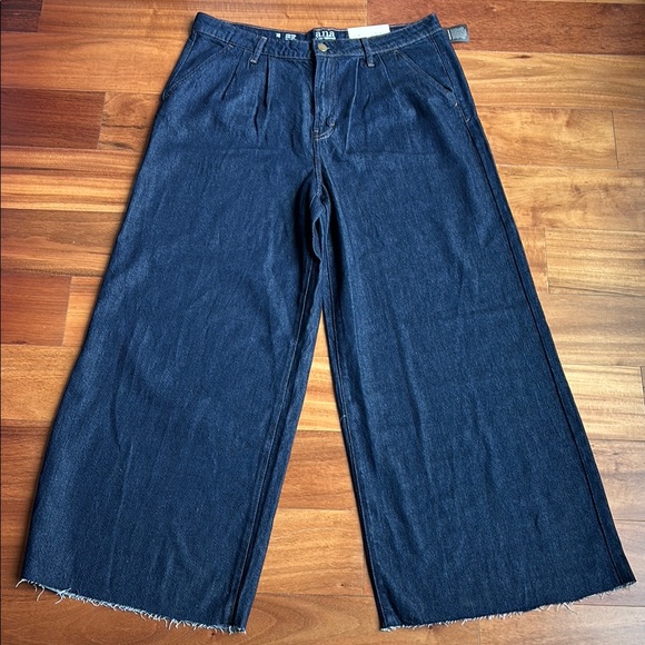 NWT wide leg jeans - Picture 1 of 11